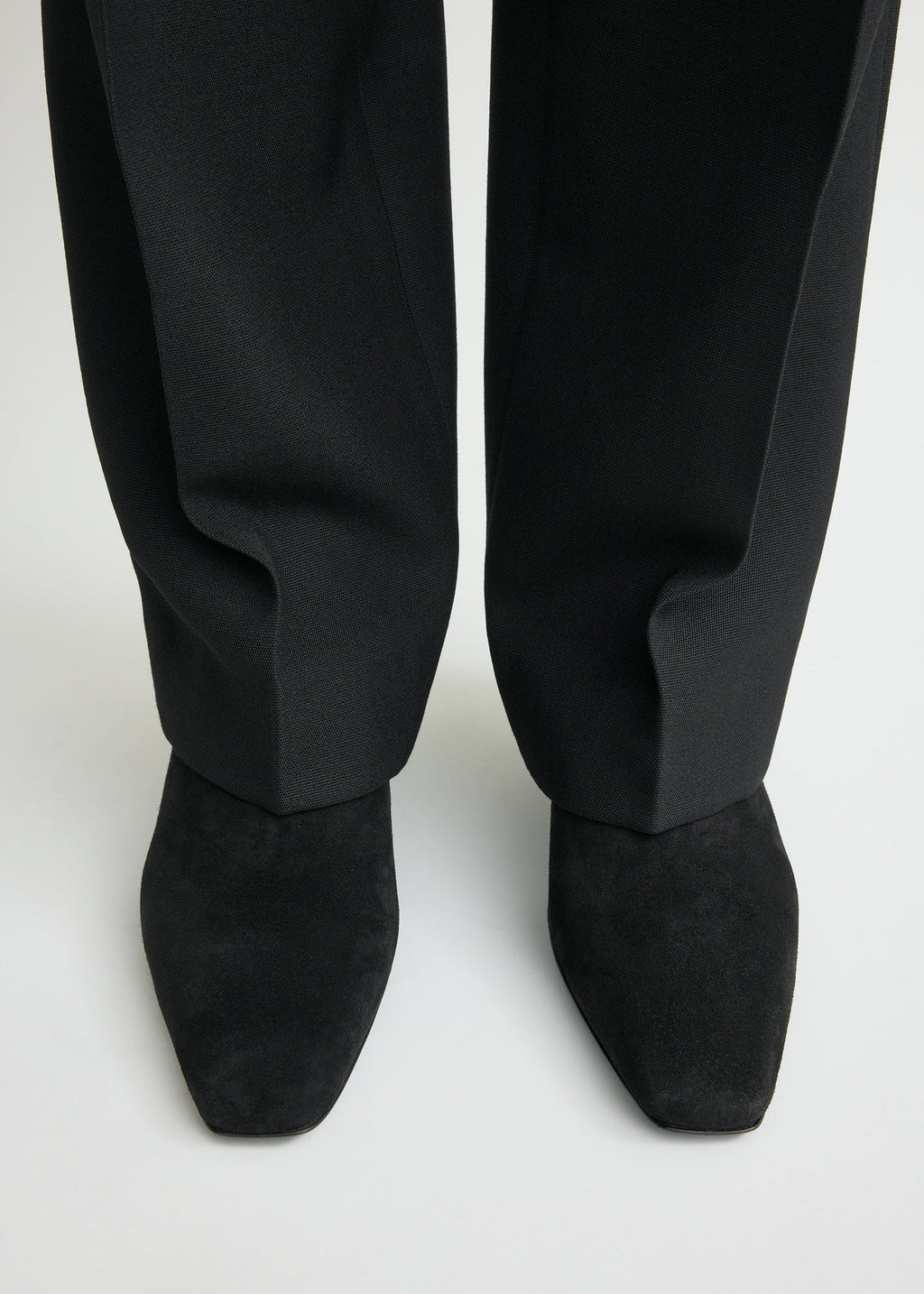 Suede mid-heel boots black
