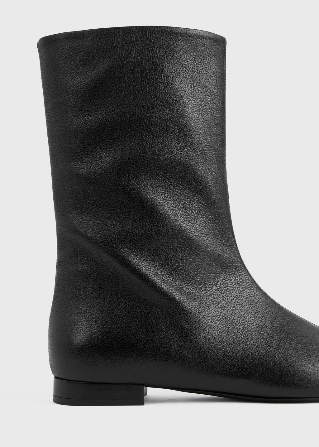 Grained-leather ankle boots black