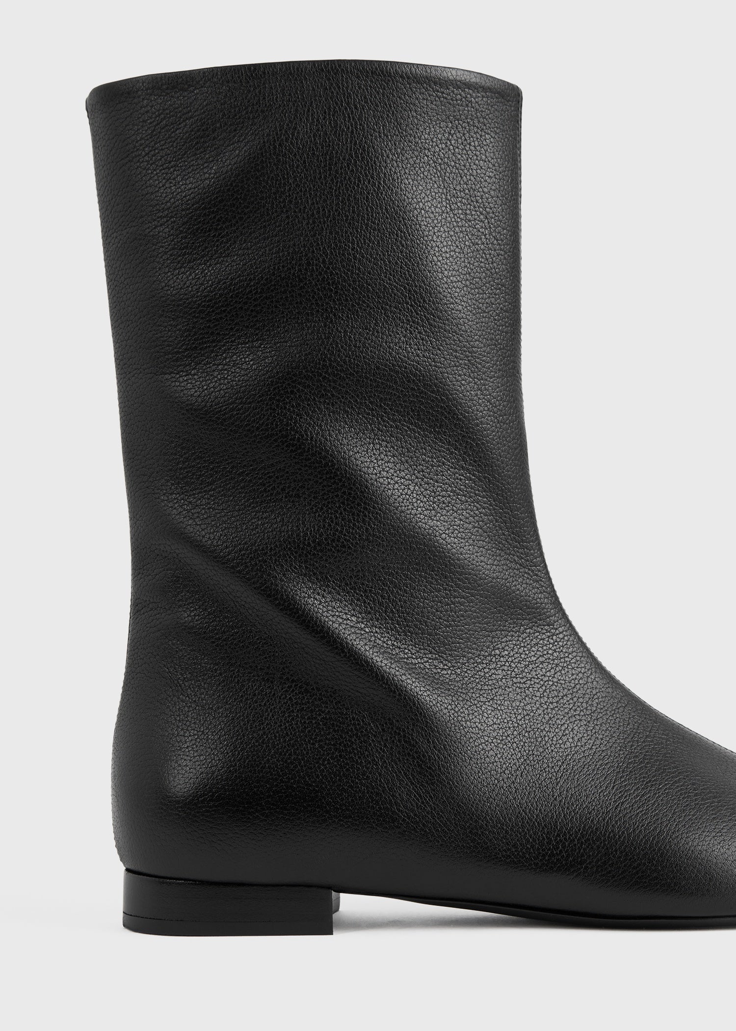 Grained-leather ankle boots black